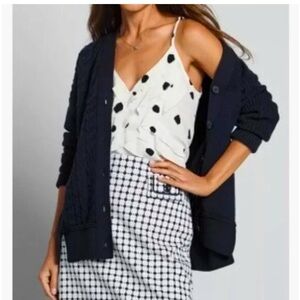 Cabi Dottie cami
Item # 6532
NWOT
SIZE M